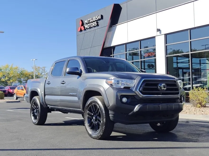 2022 Toyota Tacoma SR5 photo 1