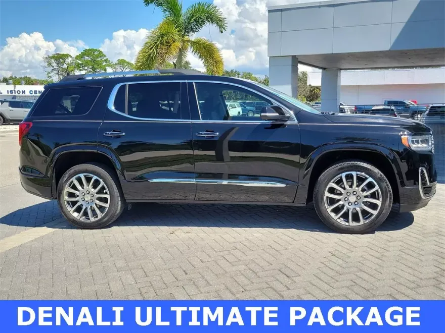 2023 Gmc Acadia Denali photo 1