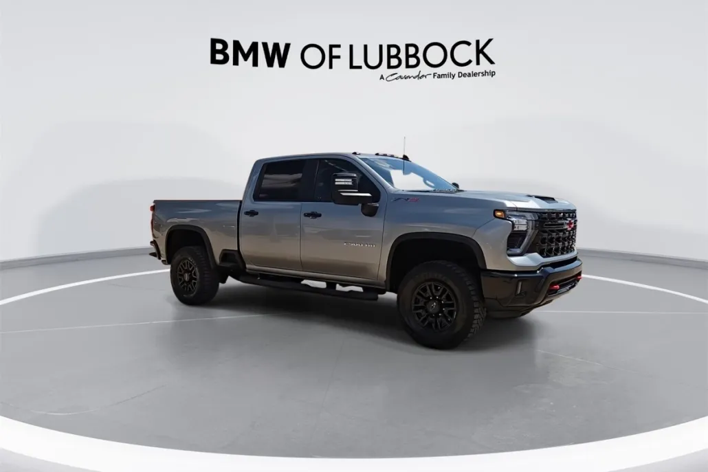 2024 Chevrolet Silverado 2500HD ZR2 photo 1