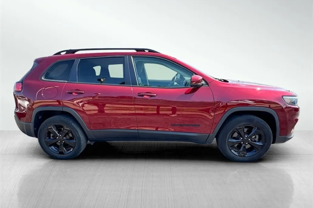 2020 Jeep Cherokee Altitude photo 1