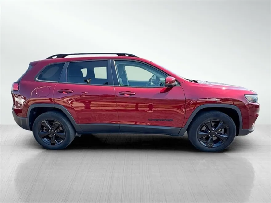 2020 Jeep Cherokee Altitude photo 1