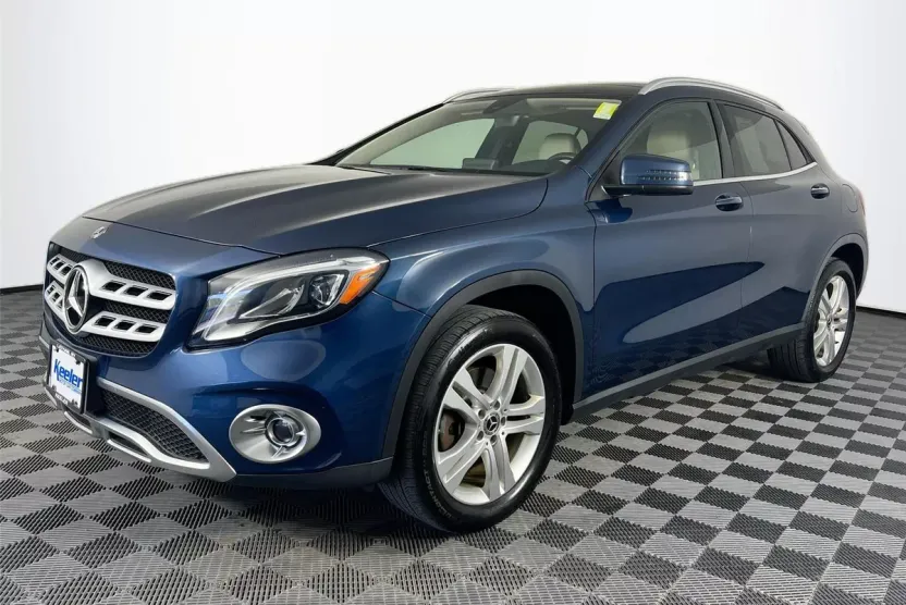2019 Mercedes Benz GLA 250 photo 1