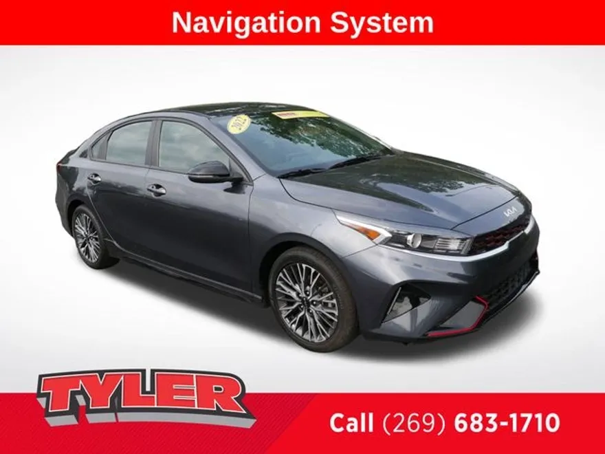 2022 Kia Forte GT-Line photo 1