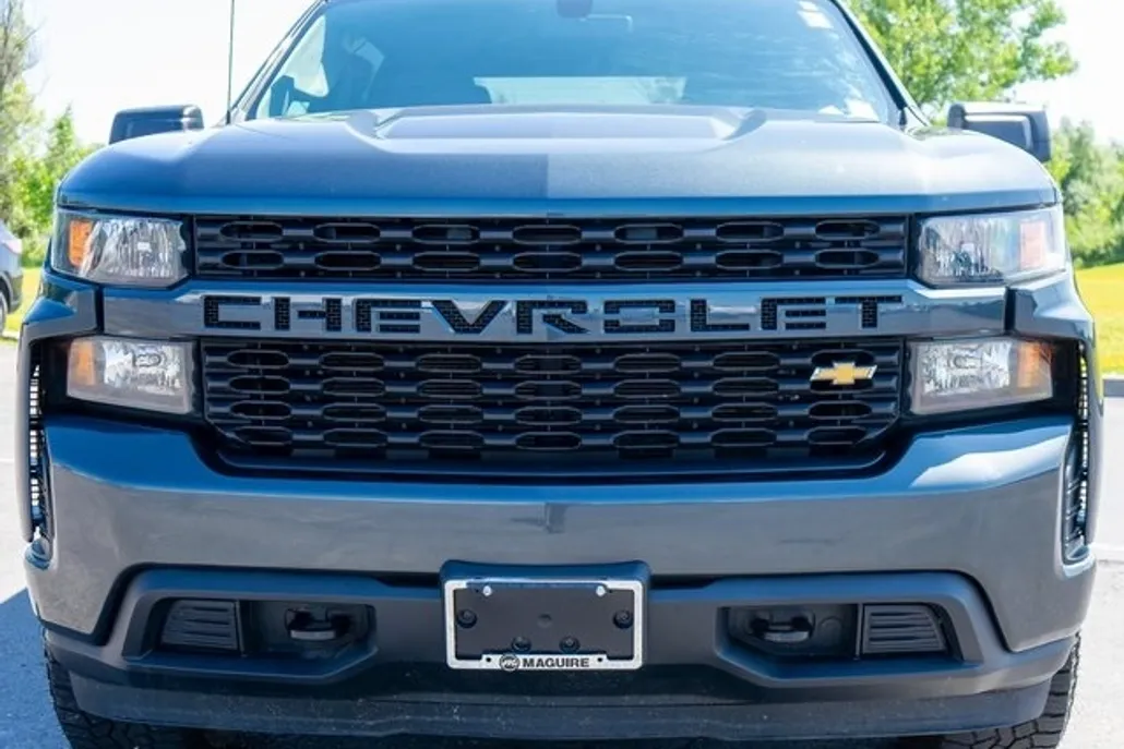 2020 Chevrolet Silverado 1500 Custom photo 1