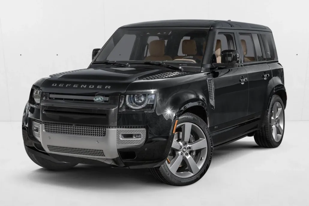 2024 Land Rover Defender 110 S photo 1