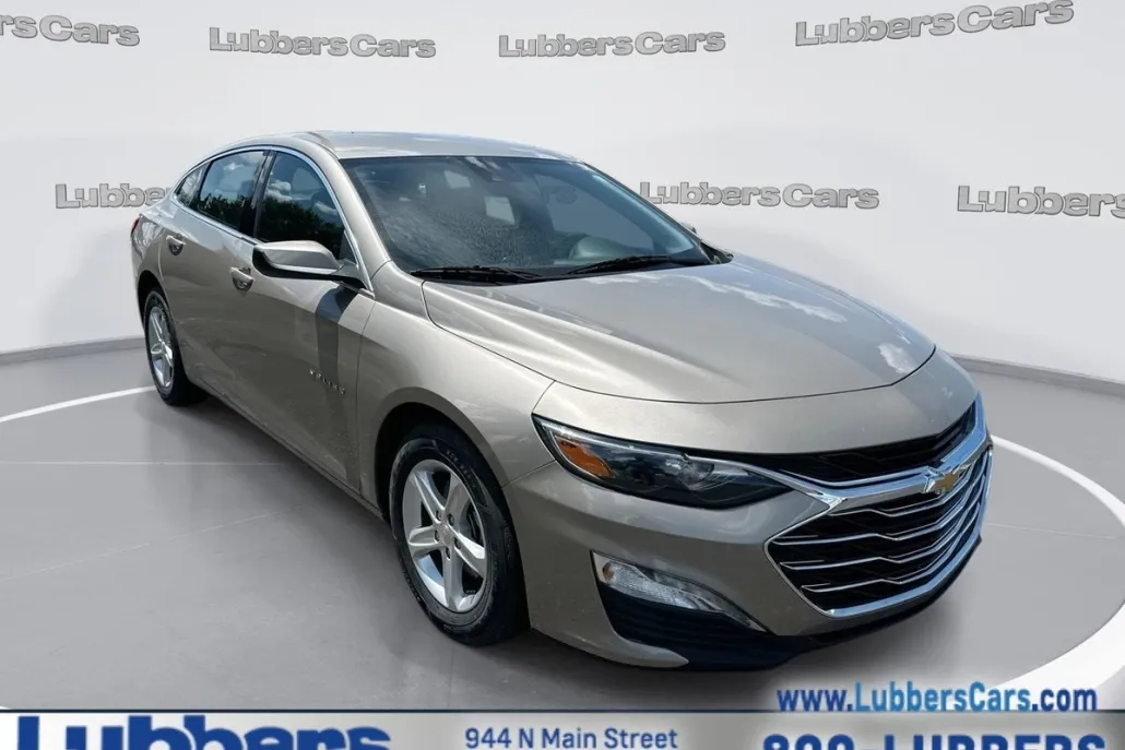 2024 Chevrolet Malibu 1LT photo 1