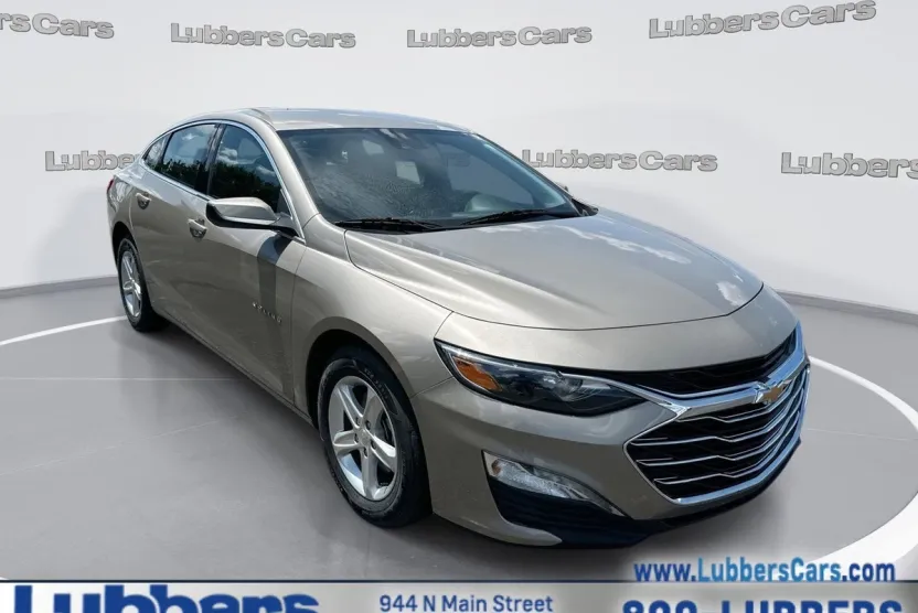 2024 Chevrolet Malibu 1LT photo 1