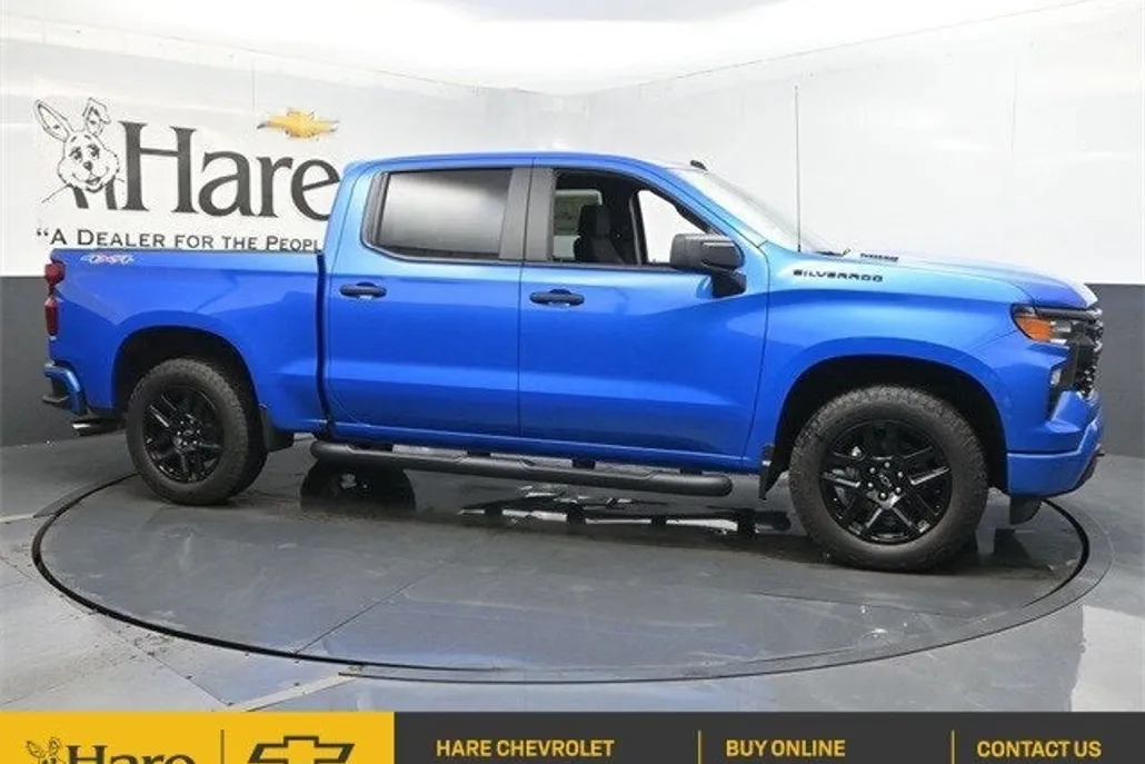 2025 Chevrolet Silverado 1500 Custom photo 1