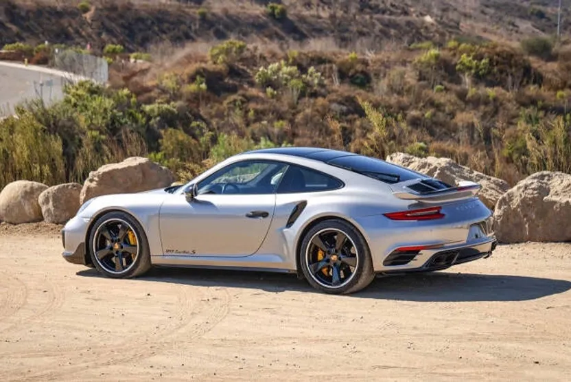 2017 Porsche 911 Turbo S Coupe photo 1