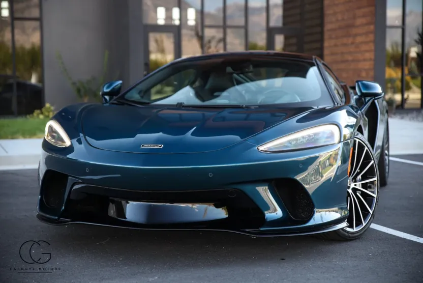 2020 Mclaren GT photo 1