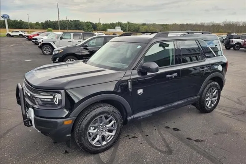 2025 Ford Bronco Sport Outer Banks photo 1