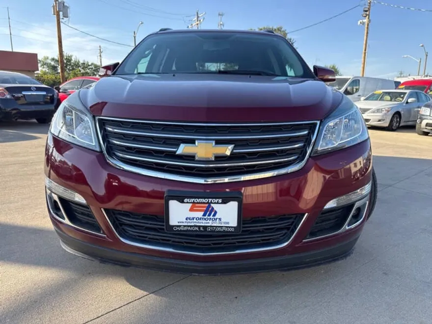 2016 Chevrolet Traverse 1LT photo 1