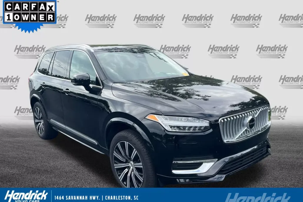 2025 Volvo XC90 Core photo 1