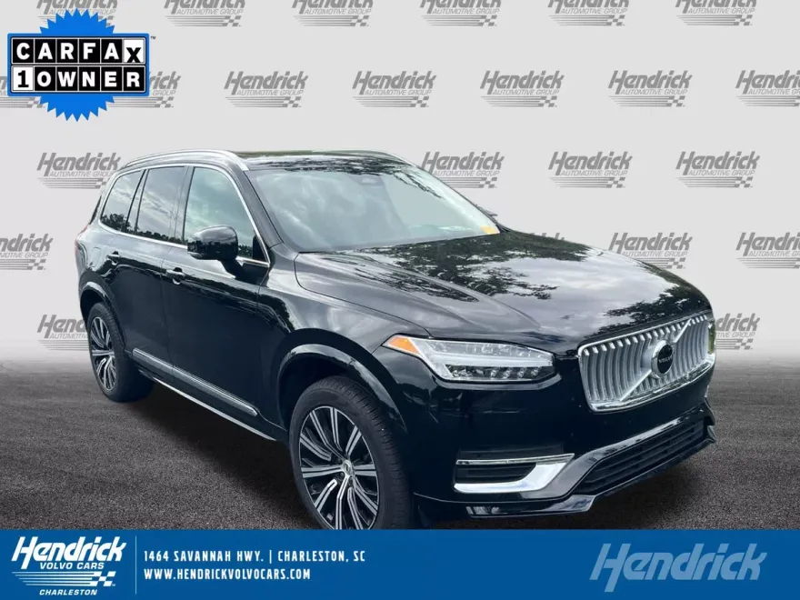 2025 Volvo XC90 Core photo 1