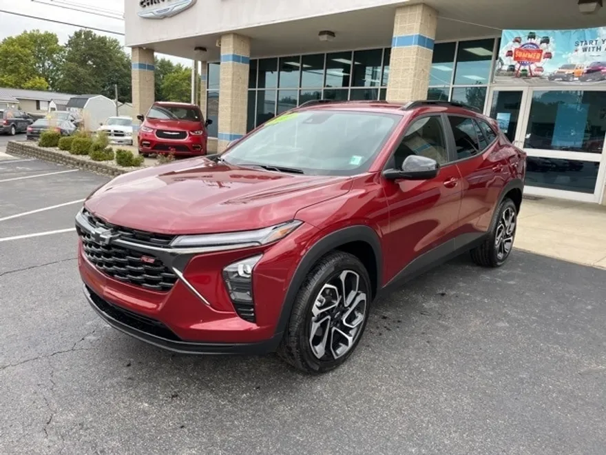 2024 Chevrolet Trax photo 1