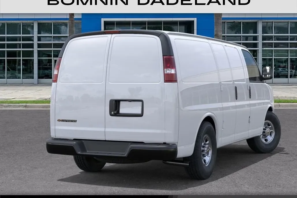 2025 Chevrolet Express Cargo 2500 photo 1
