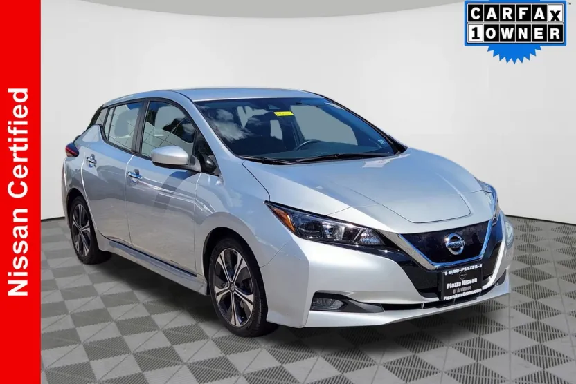 2020 Nissan Leaf SV photo 1