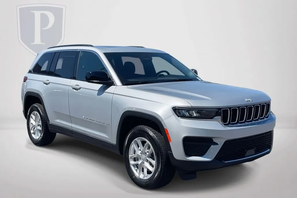 2025 Jeep Grand Cherokee Laredo X photo 1
