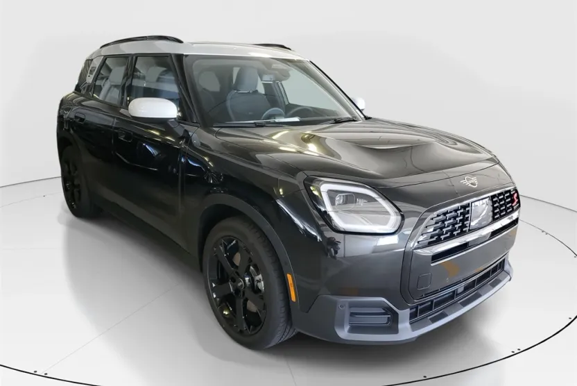 2026 Mini Countryman S ALL4 photo 1