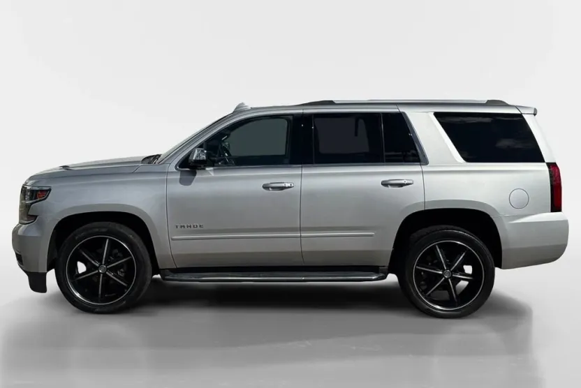 2017 Chevrolet Tahoe Premier photo 1