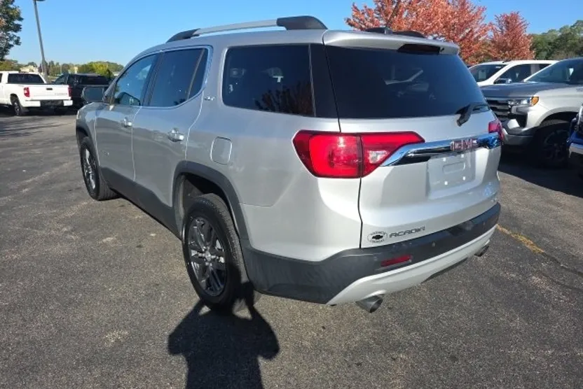 2019 Gmc Acadia SLT photo 1