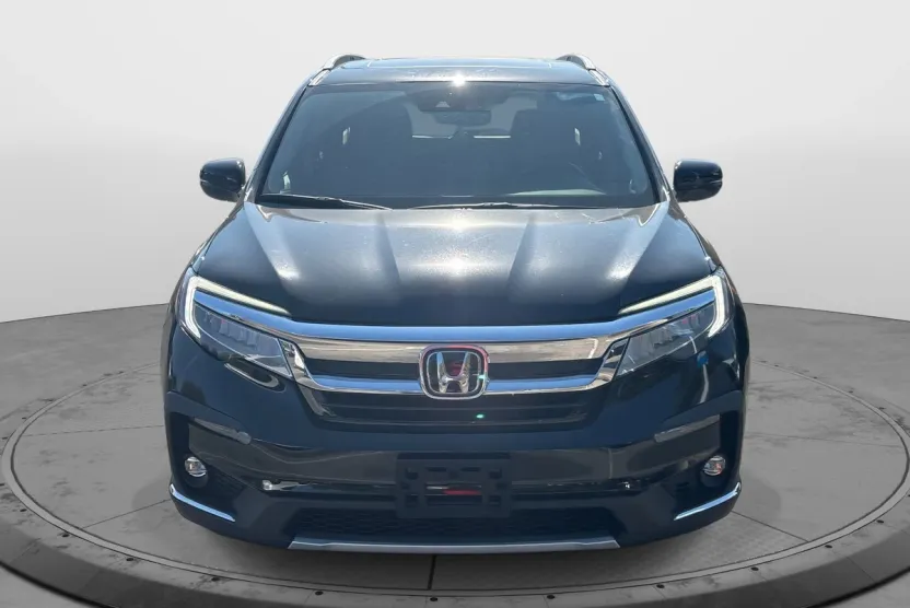 2022 Honda Pilot Touring photo 1