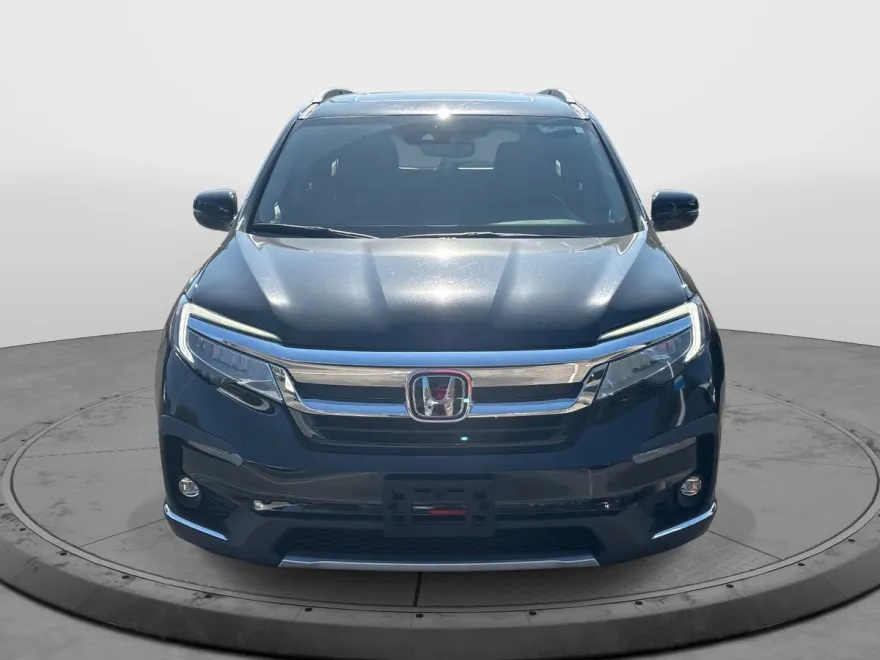 2022 Honda Pilot Touring photo 1