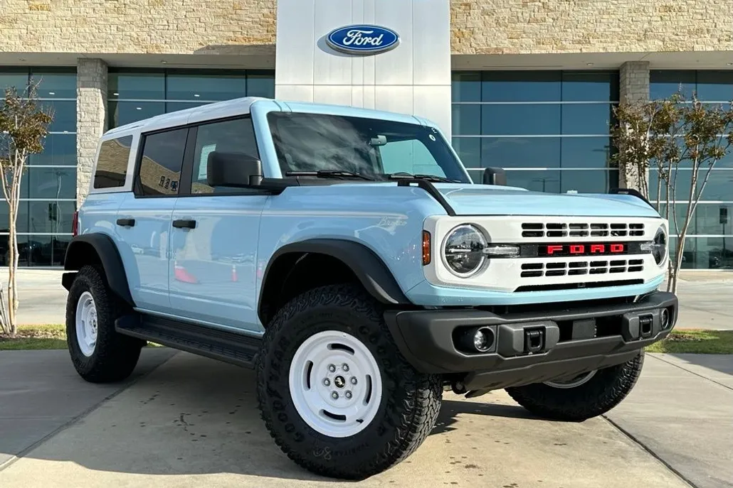 2025 Ford Bronco Heritage First Edition photo 1
