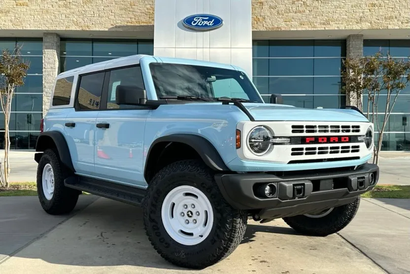 2025 Ford Bronco Heritage First Edition photo 1
