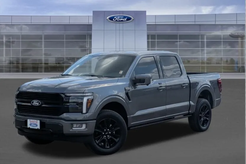 2025 Ford F-150 Platinum photo 1