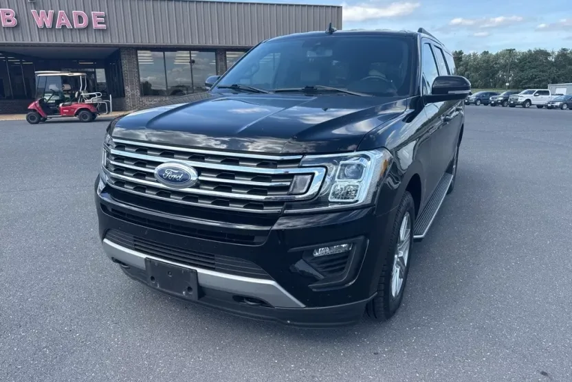 2021 Ford Expedition MAX XLT photo 1