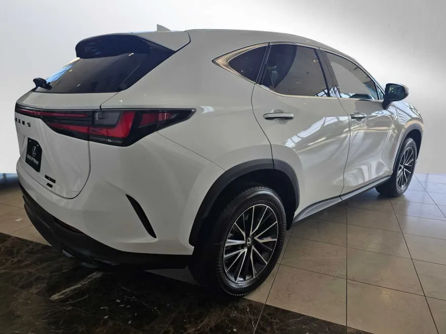 2026 Lexus NX 350 Premium photo 1