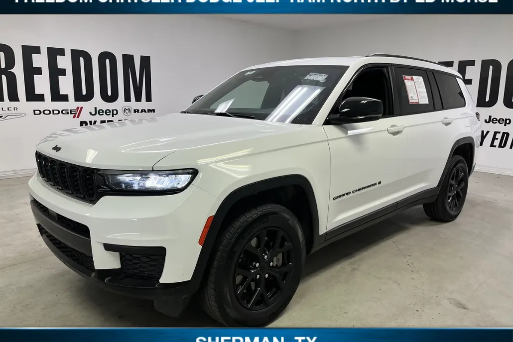 2024 Jeep Grand Cherokee Altitude photo 1