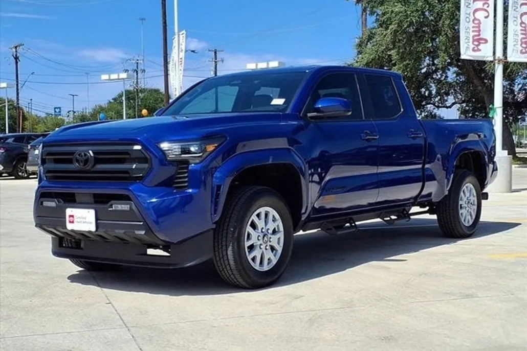 2025 Toyota Tacoma SR5 photo 1