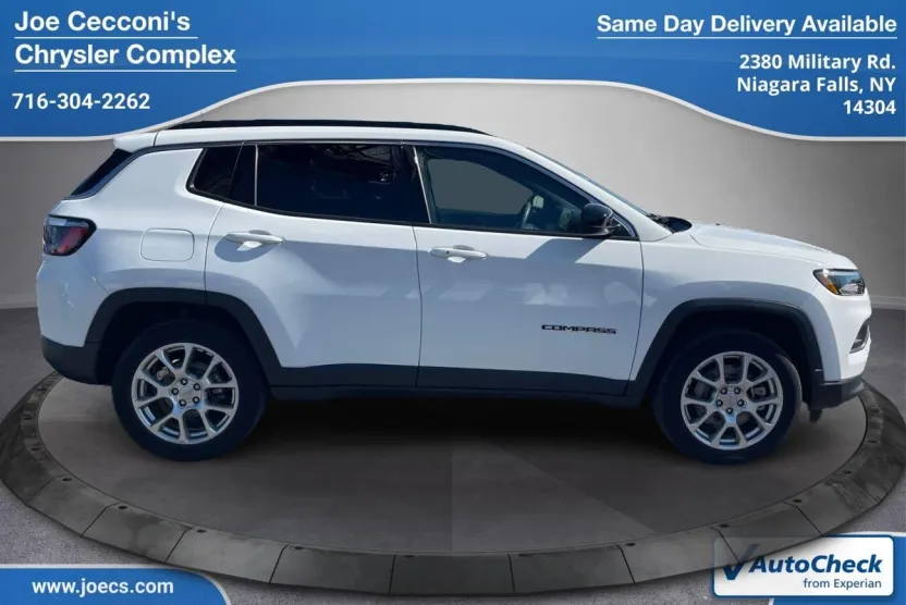 2023 Jeep Compass Latitude Lux Altitude photo 1