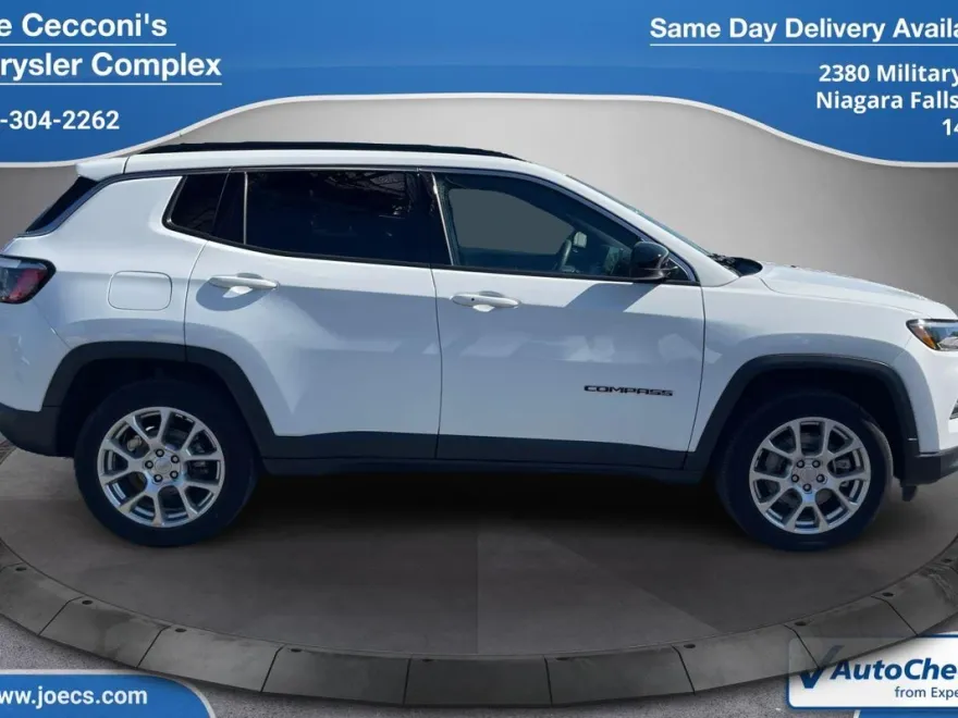 2023 Jeep Compass Latitude Lux Altitude photo 1