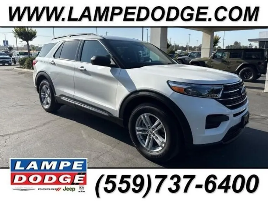 2022 Ford Explorer XLT photo 1
