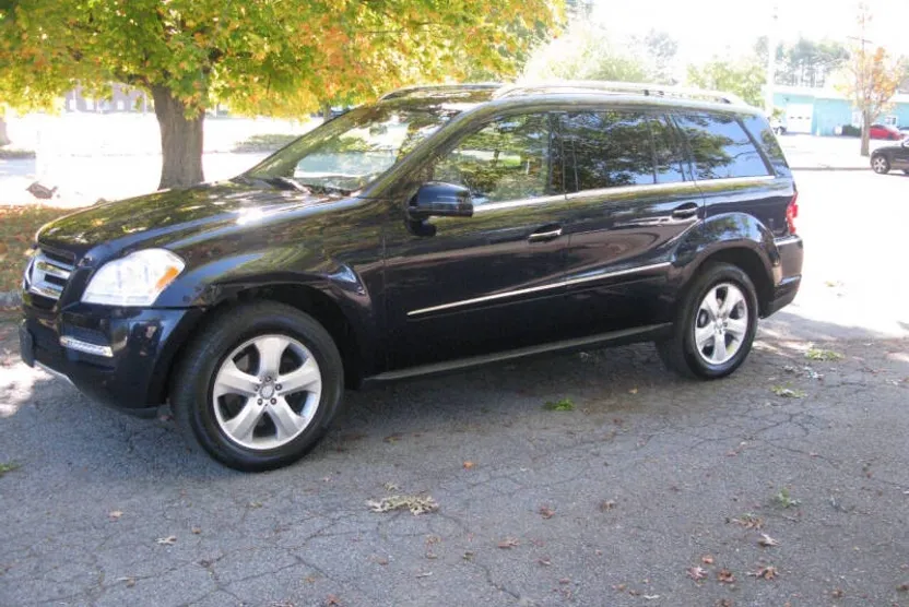 2012 Mercedes Benz GL 450 photo 1