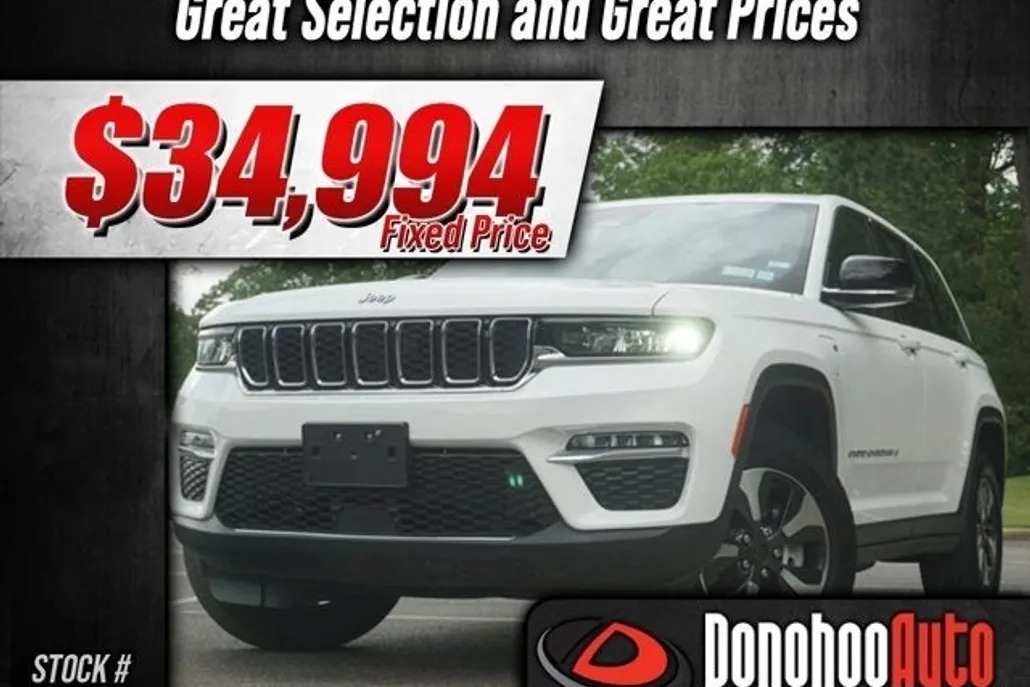 2023 Jeep Cherokee 4xe photo 1