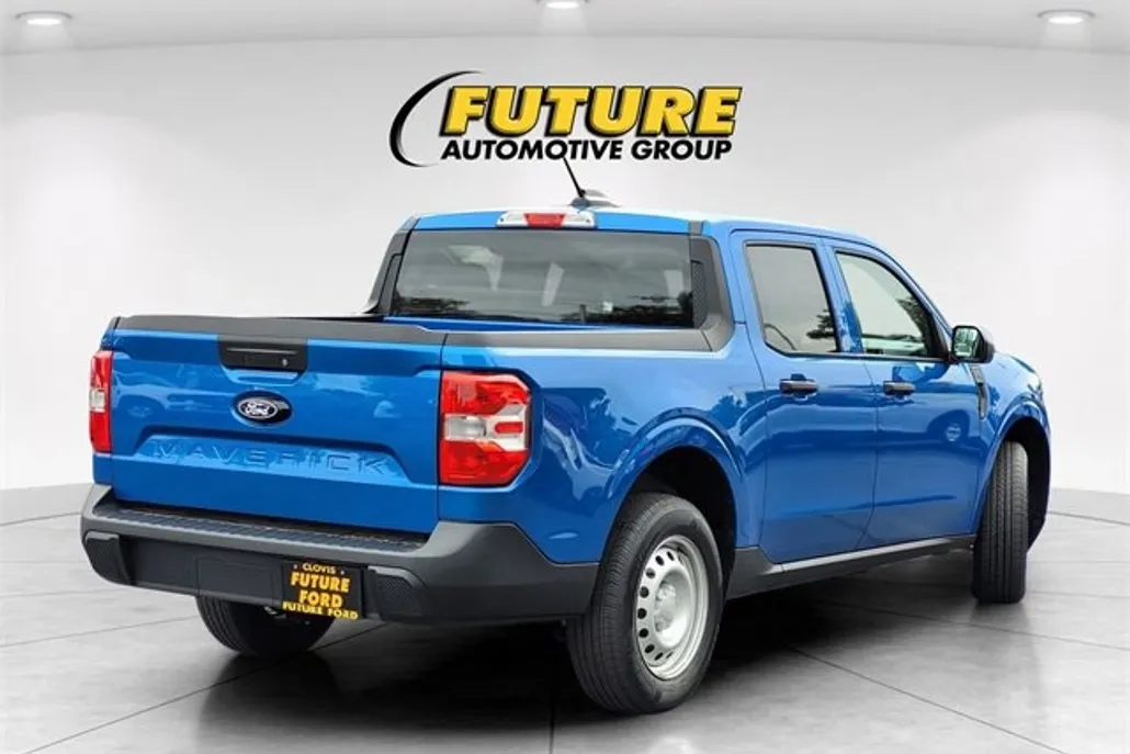 2025 Ford Maverick XL photo 1