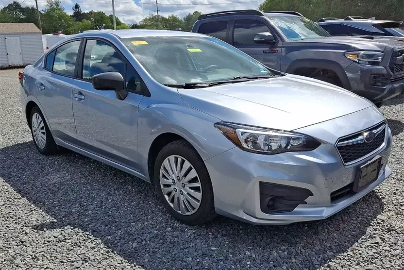 2018 Subaru Impreza 2.0i photo 1