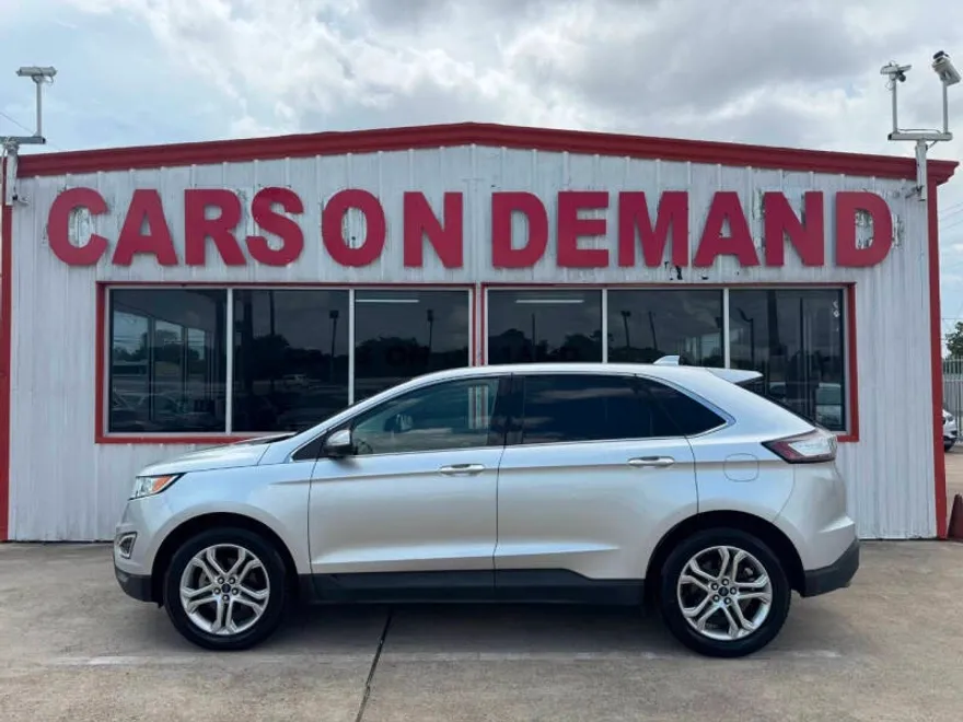 2018 Ford Edge Titanium photo 1