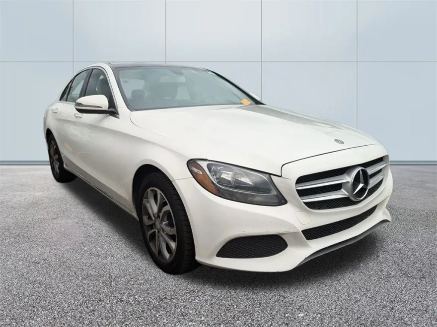 2017 Mercedes Benz C 300 4MATIC photo 1
