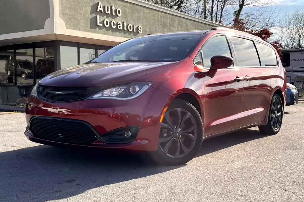 2018 Chrysler Pacifica Touring Plus photo 1