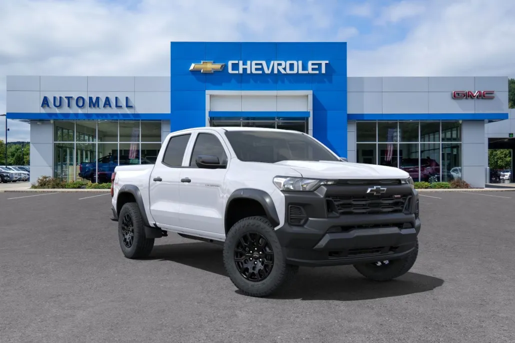 2025 Chevrolet Colorado Trail Boss photo 1