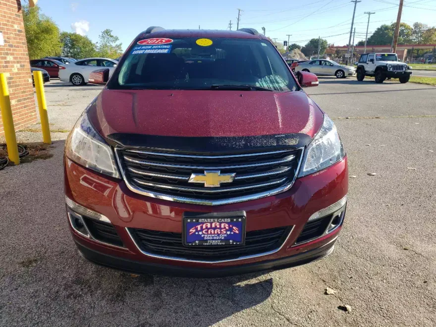2015 Chevrolet Traverse 1LT photo 1