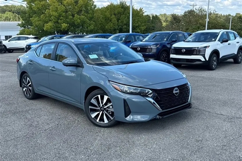 2025 Nissan Sentra SV photo 1