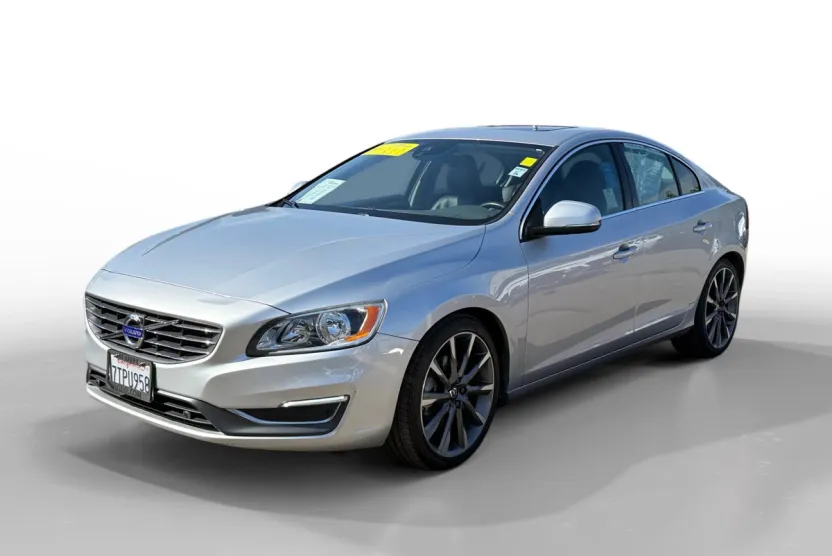 2015 Volvo S60 T5 Premier photo 1
