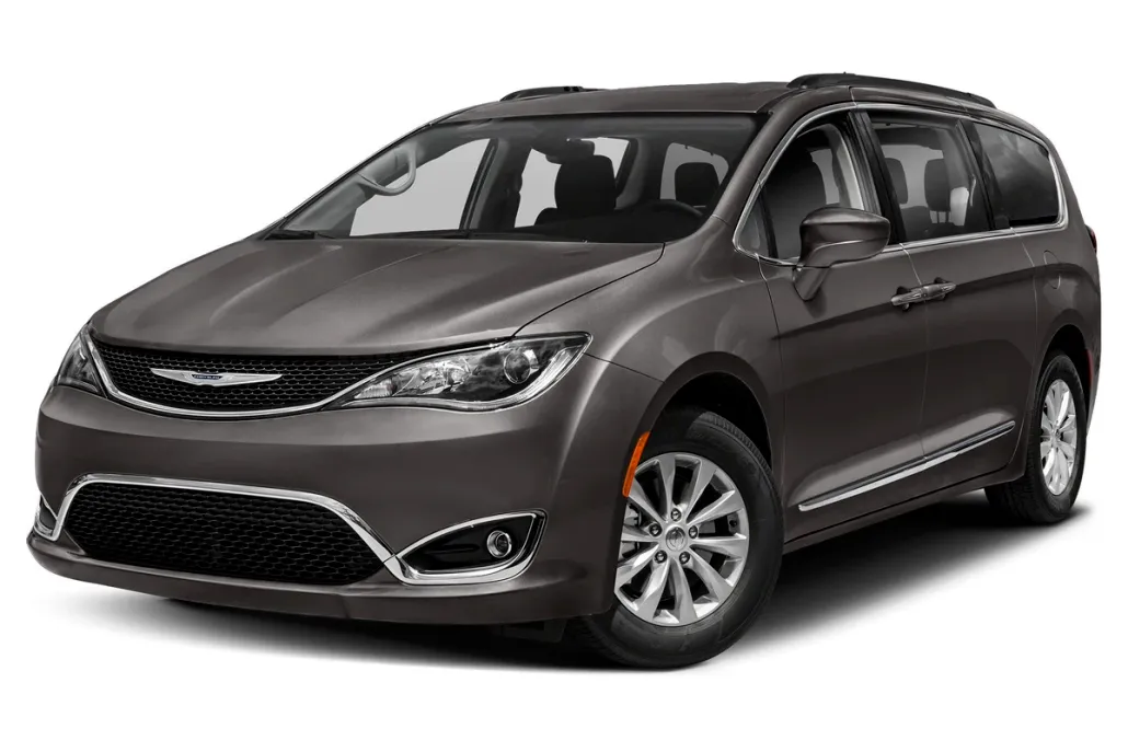 2020 Chrysler Pacifica Touring L photo 1