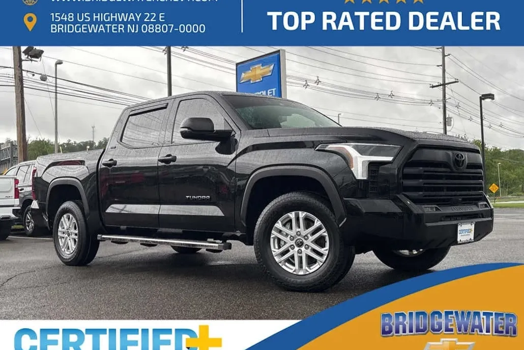 2023 Toyota Tundra SR5 photo 1